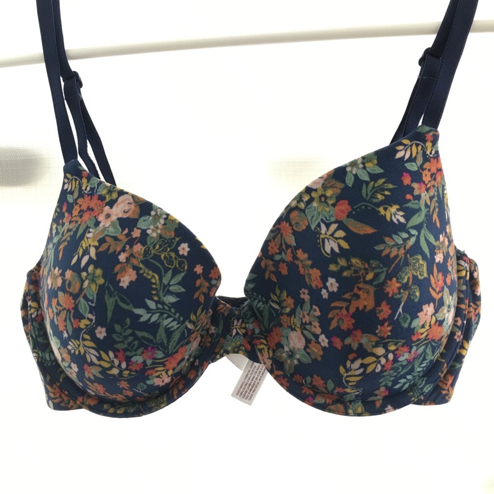 Beautiful and supportive bra